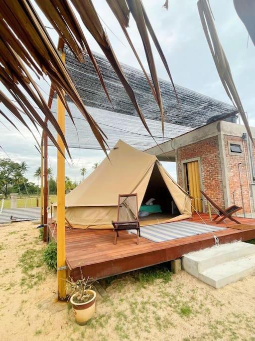 Rembulan Escape Bell Tent 2 Kampung Penarik Zewnętrze zdjęcie